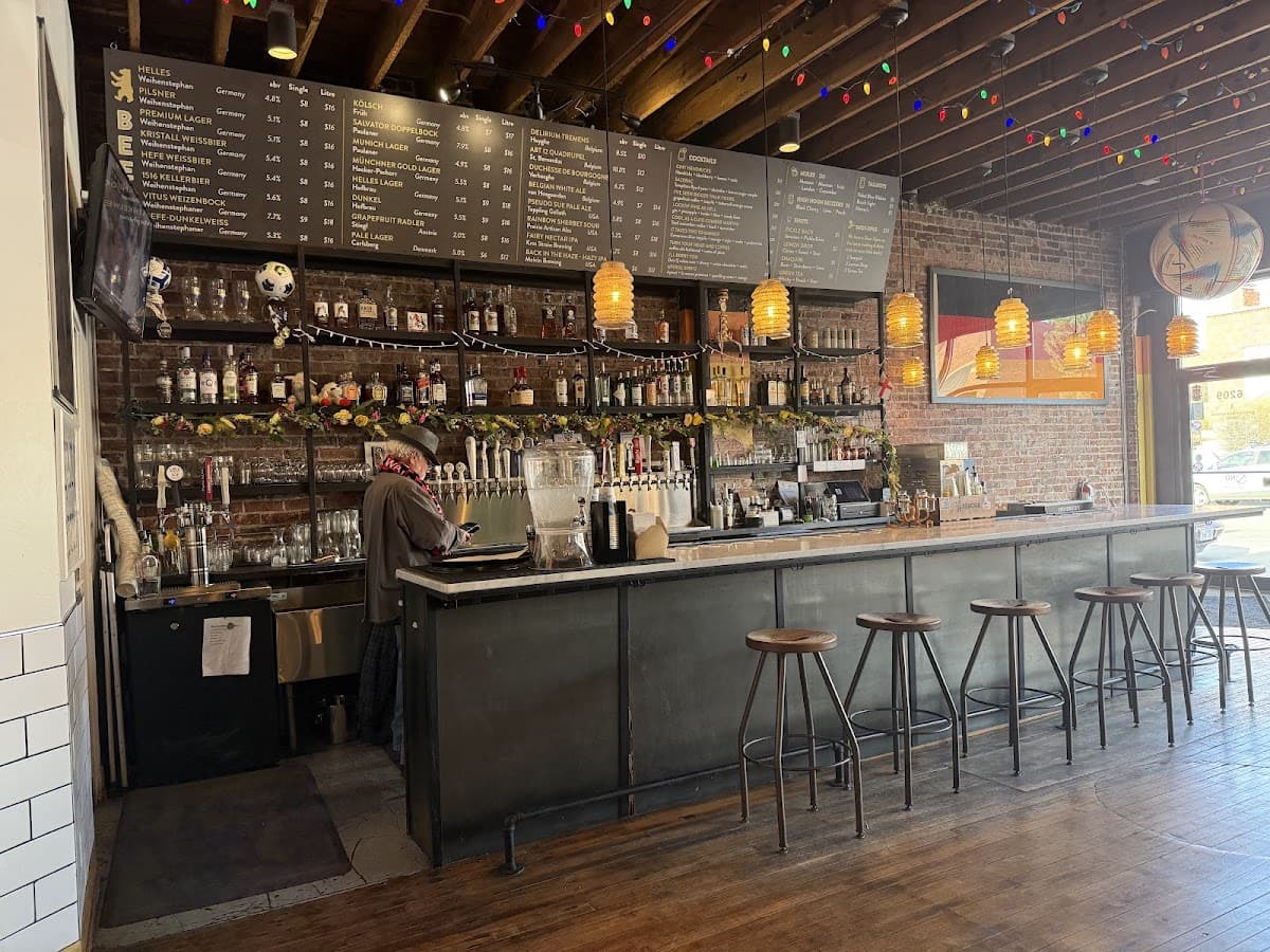 Bärchen Beer Garden photo 1