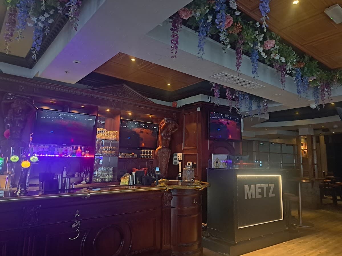 Metz Bar photo 1