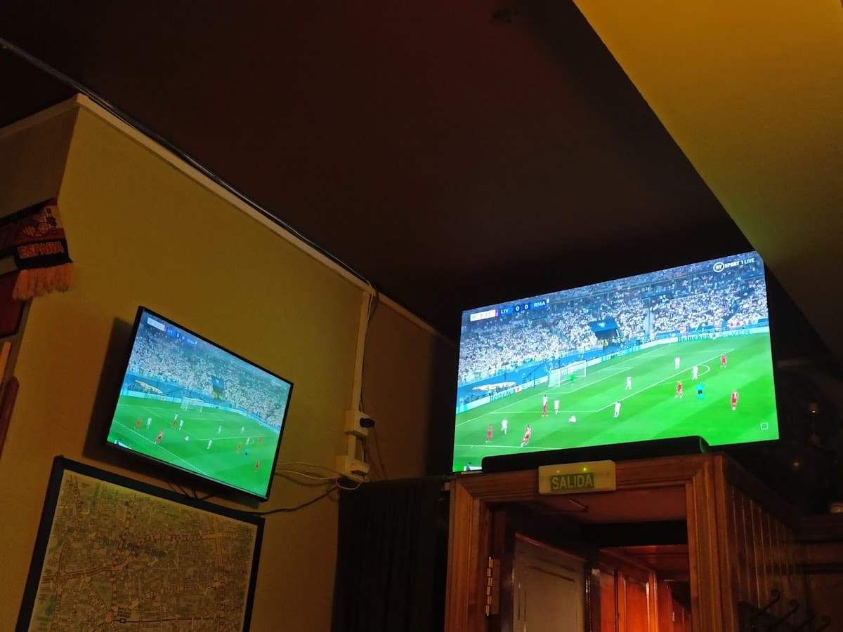 Triskel tavern photo 1