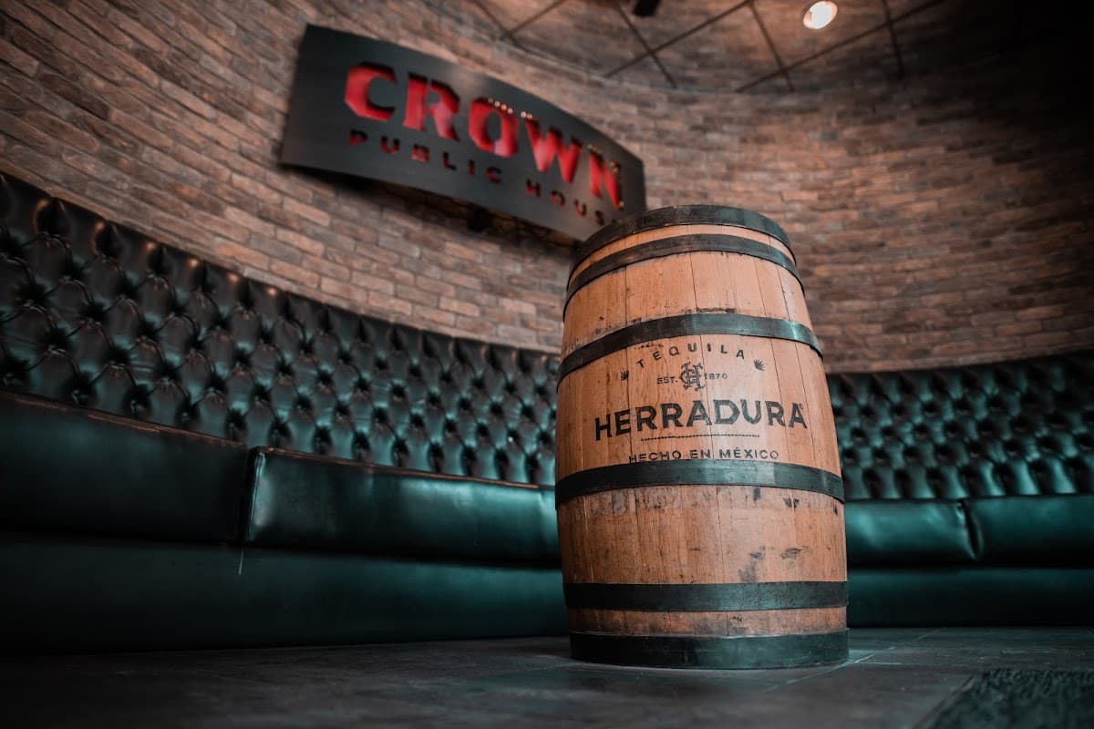 Crown Public House photo 1